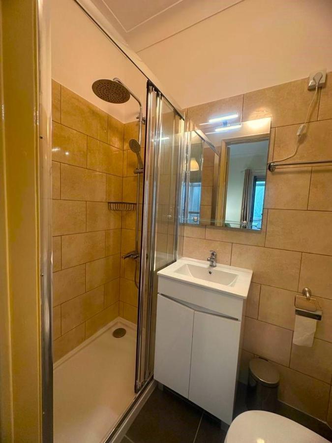 Lisabonna Guest House Amadora Exterior photo